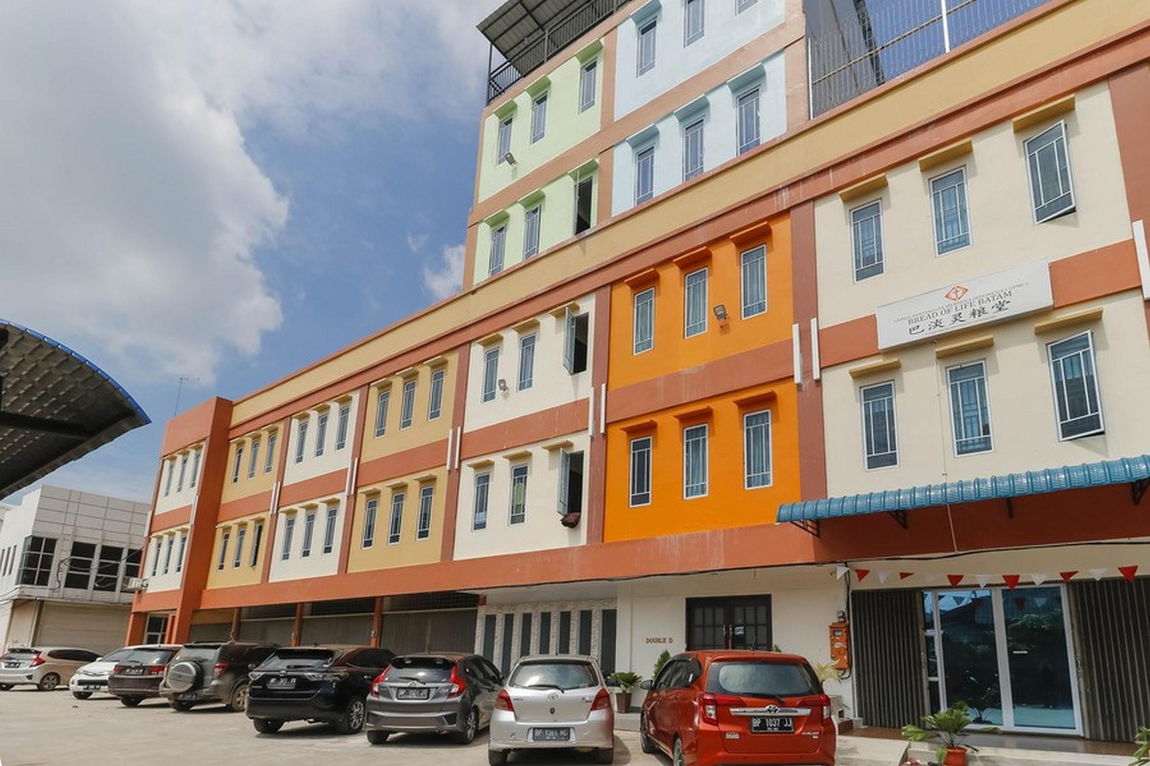 Отель Reddoorz At Nagoya Indah Batam Экстерьер фото